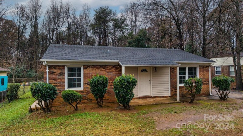 Property image 3 at 733 Milan Road, Charlotte, NC 28216