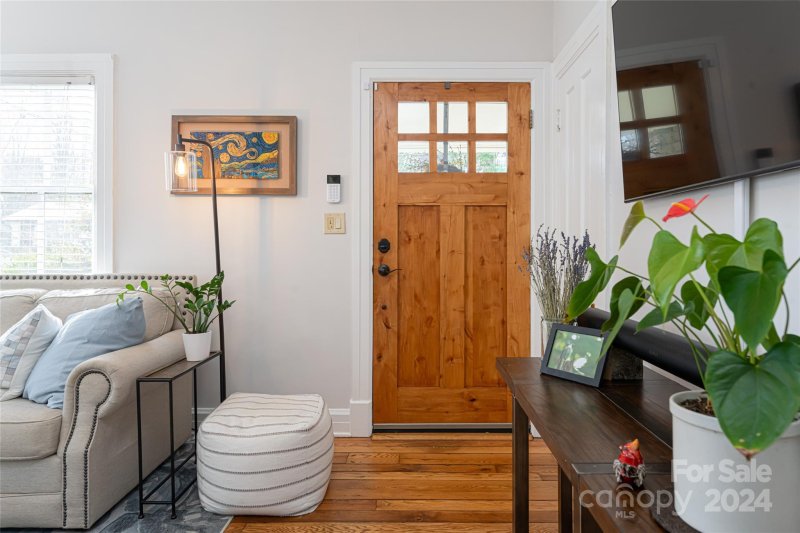 Property image 5 at 8 Waverly Road, Asheville, NC 28803