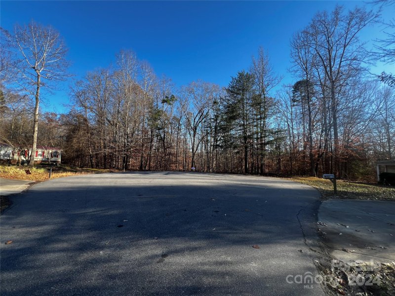 Property image 2 at 115 Saint Thomas Lane, Mooresville, NC 28115