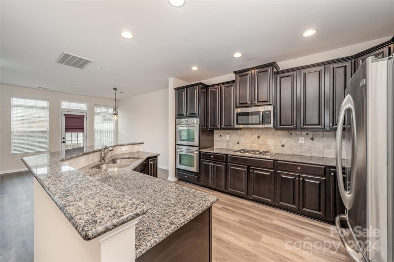 Property image 4 at 21510 Old Canal Street, Cornelius, NC 28031