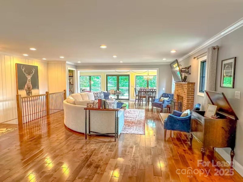 Property image 2 of 185 Lake Mist Drive in Lake Mist, Belmont, NC 28012