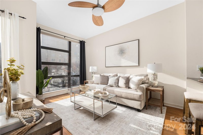 Property image 2 at 525 E 6th Street, Charlotte, NC 28202