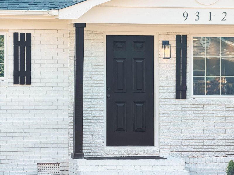 Property image 2 at 9312 Feldbank Drive, Charlotte, NC 28216