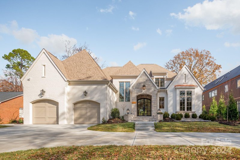 Property image 2 at 5441 Topping Place, Charlotte, NC 28209