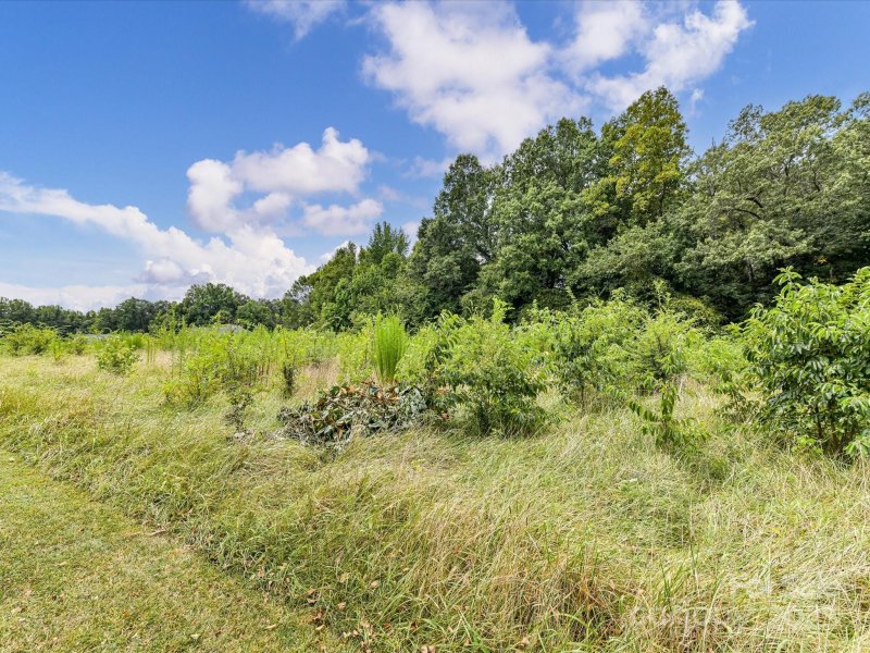 Property image 4 of 494 New Salem Road in New Salem Estates, Statesville, NC 28625