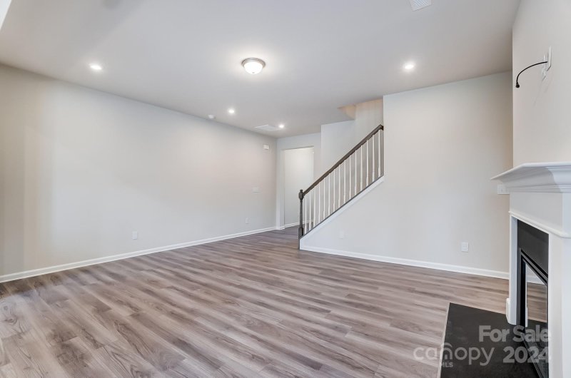 Property image 5 at 14910 Tamarack Drive, Charlotte, NC 28278