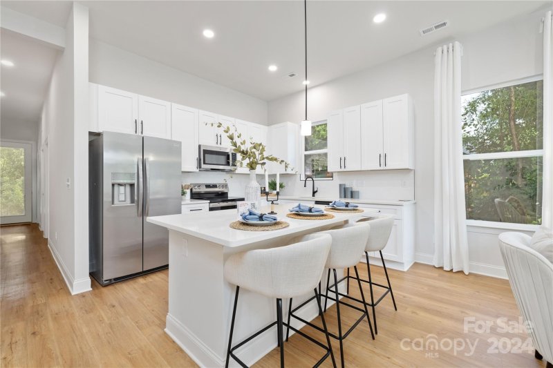 Property image 2 at 7020 David Avenue, Charlotte, NC 28214