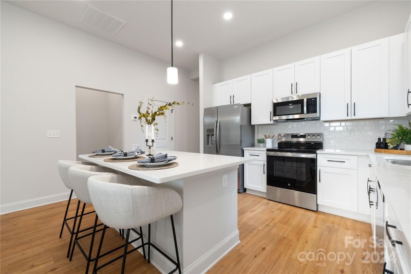 Property image 3 at 7020 David Avenue, Charlotte, NC 28214