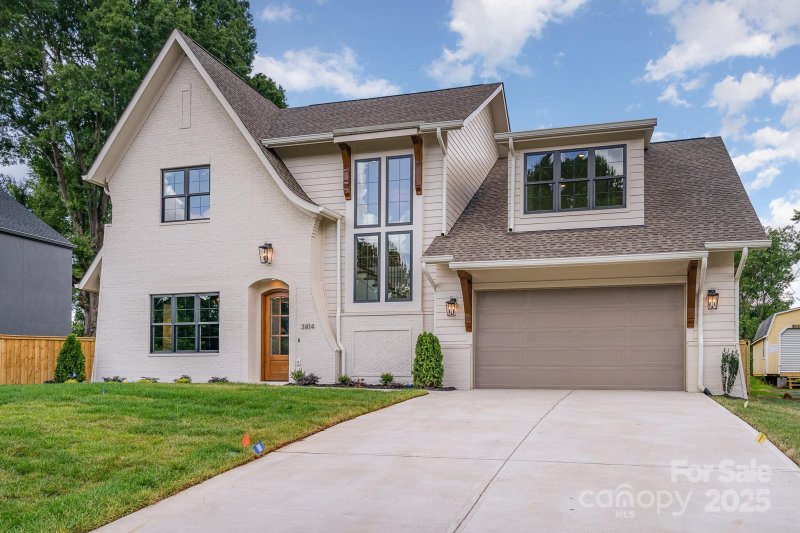 Property image 2 at 3814 Topsfield Road, Charlotte, NC 28211