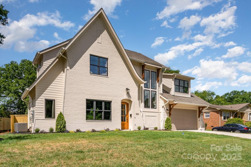 Property image 3 at 3814 Topsfield Road, Charlotte, NC 28211