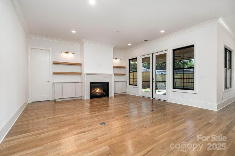 Property image 5 at 3814 Topsfield Road, Charlotte, NC 28211