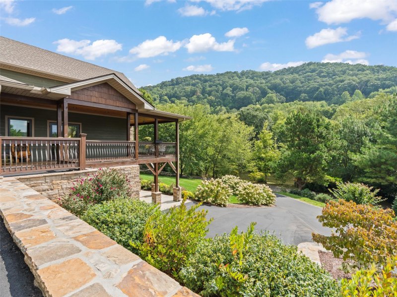 Property image 2 at 350 Inverness Drive, Waynesville, NC 28785