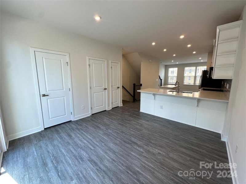 Property image 4 at 3615 S Tryon Street, Charlotte, NC 28217