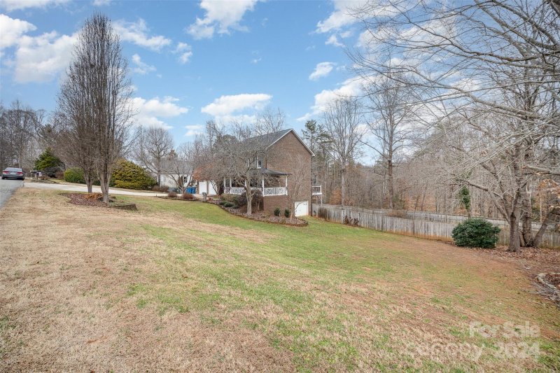 Property image 3 at 3989 Shakespeare Drive, Hickory, NC 28601
