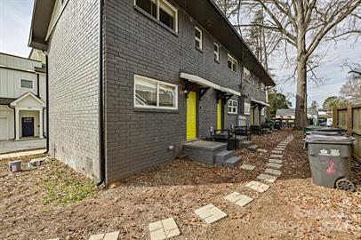 Property image 5 at 215 S Gardner Avenue, Charlotte, NC 28208