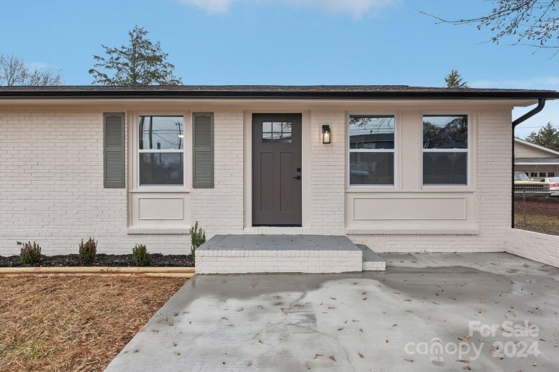 Property image 2 at 725 Shannon Bradley Road, Gastonia, NC 28052