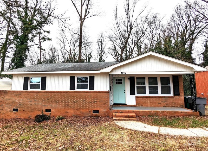 1515 Chelveston Drive