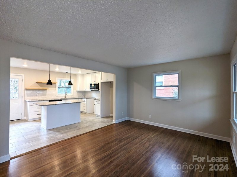 Property image 2 at 1515 Chelveston Drive, Charlotte, NC 28208