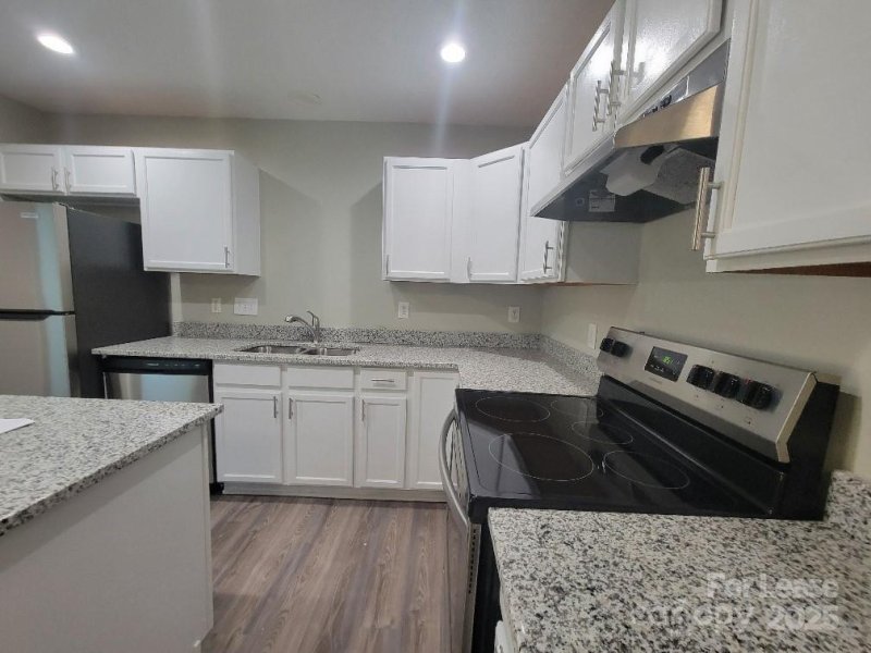 Property image 2 at 7505 Petrea Lane, Charlotte, NC 28227