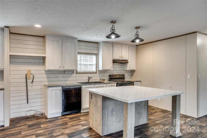 Property image 4 at 608 Rhoden Court, Catawba, SC 29704