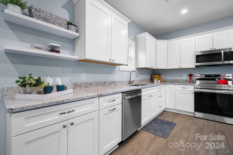 Property image 5 at 2455 Saratoga Run, Morganton, NC 28655