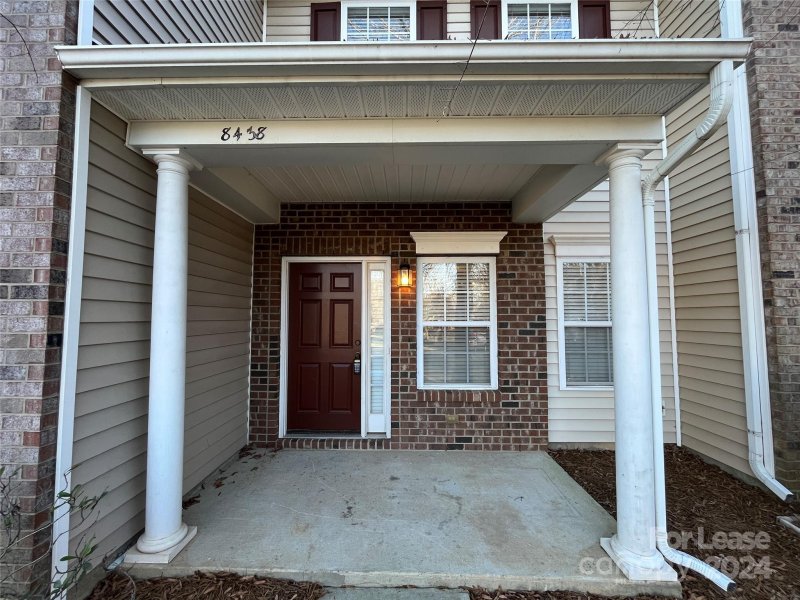 Property image 4 at 8438 Summerglen Circle, Charlotte, NC 28227