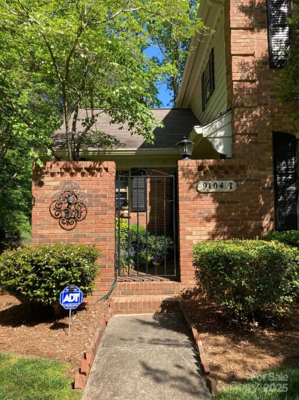 Property image 2 at 9104 Nolley Court, Charlotte, NC 28270