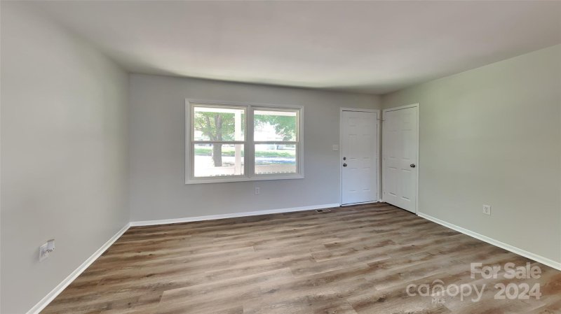 Property image 2 at 1020 Fontana Avenue, Charlotte, NC 28206