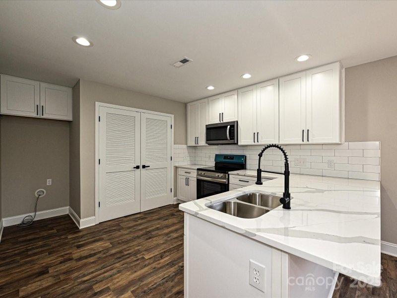 Property image 5 at 409 Mint Street, Rock Hill, SC 29730