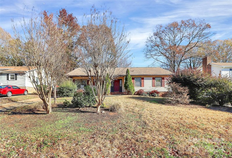 Property image 2 at 8924 Rittenhouse Circle, Charlotte, NC 28270