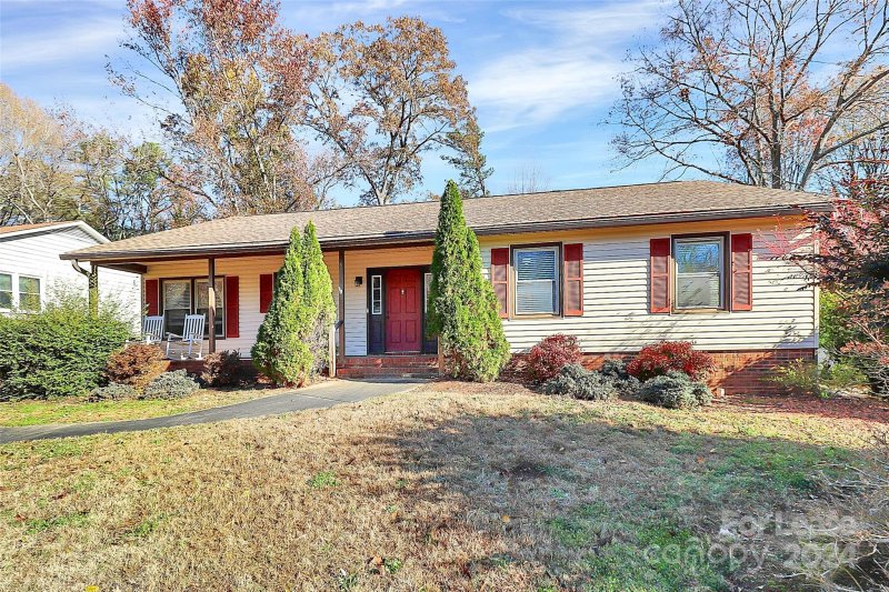 Property image 3 at 8924 Rittenhouse Circle, Charlotte, NC 28270