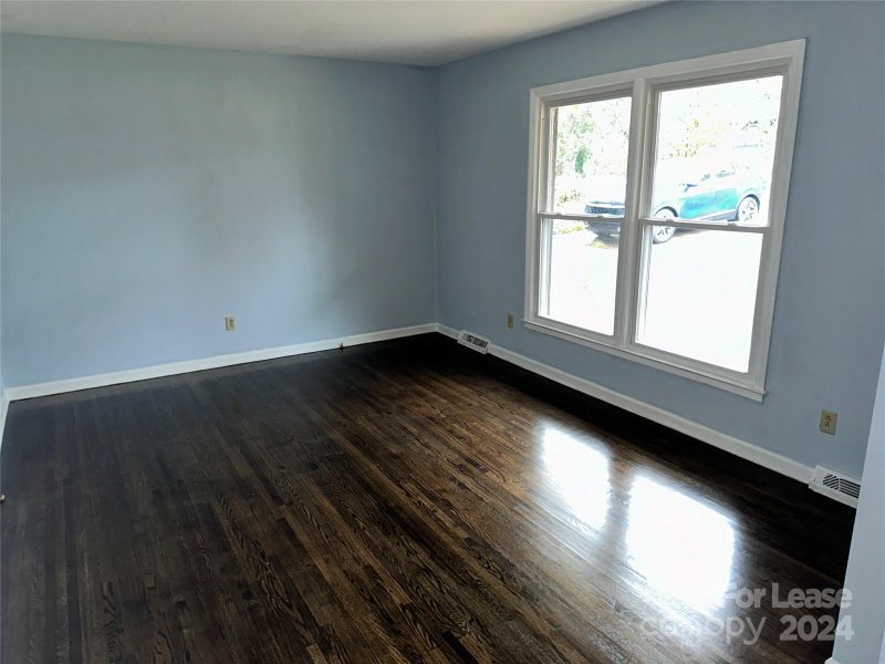 Property image 2 at 6513 Eaglecrest Road, Charlotte, NC 28212