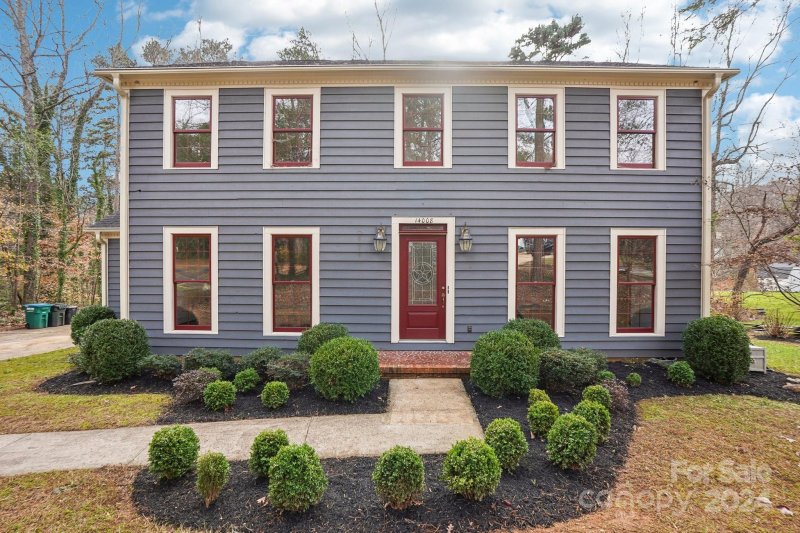 Property image 3 at 14008 Creekside Drive, Matthews, NC 28105