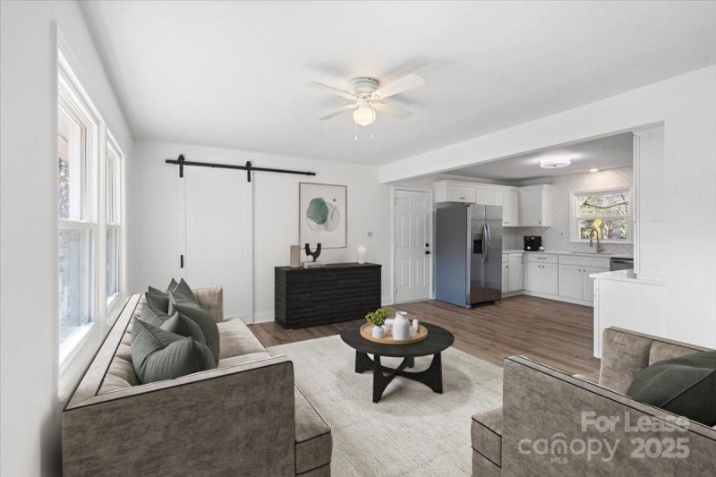 Property image 3 at 2220 Eastway Drive, Charlotte, NC 28205