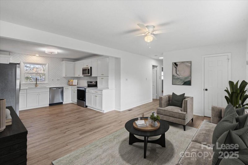 Property image 5 at 2220 Eastway Drive, Charlotte, NC 28205