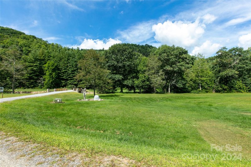 Property image 2 of 141 Parker Road in The River at Shining Rock, Canton, NC 28716