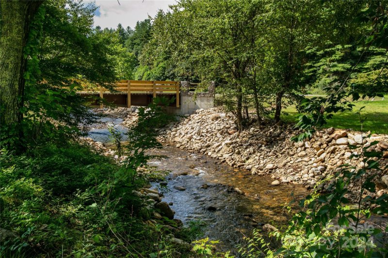 Property image 4 of 141 Parker Road in The River at Shining Rock, Canton, NC 28716