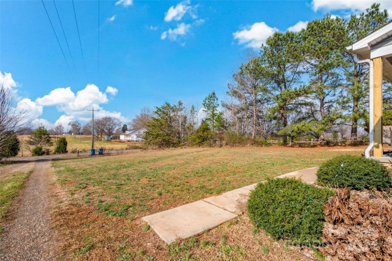 Property image 5 at 1220 Lynn Lane, Catawba, NC 28609