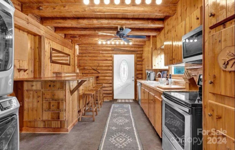 Property image 3 at 312 Commodore Loop, Mooresville, NC 28117