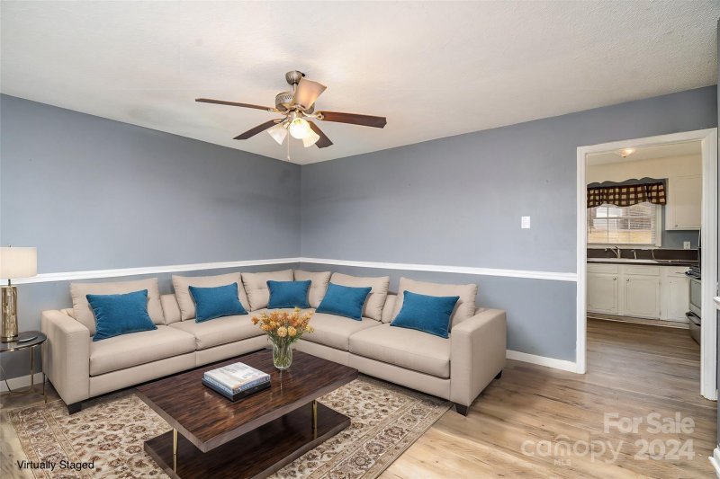 Property image 2 at 124 Redwood Lane, Gastonia, NC 28052