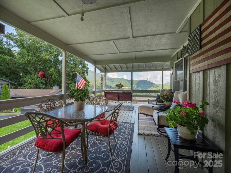 Property image 4 of 10 Onyx Lane in Stoney Ridge, Maggie Valley, NC 28751