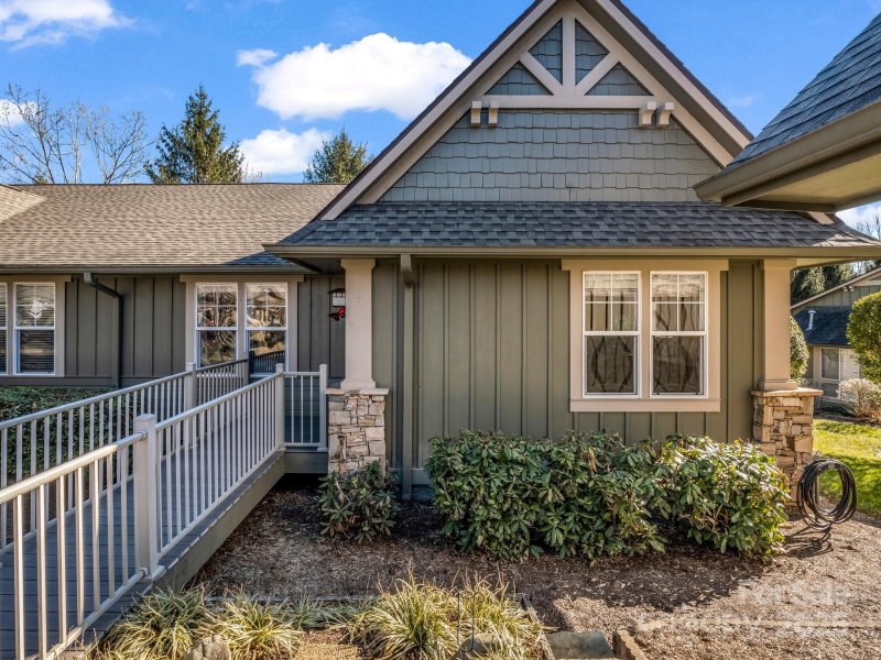 Property image 4 at 603 Fox Den Court, Hendersonville, NC 28792