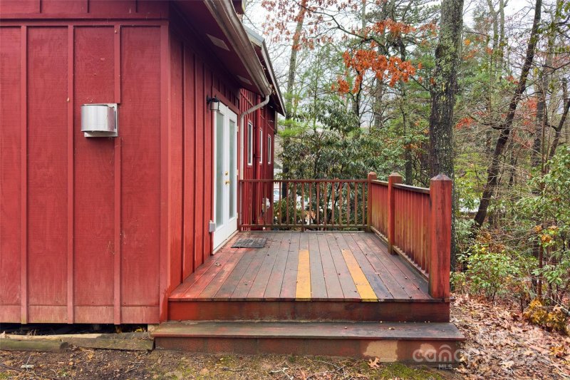 Property image 5 at 10 Bowers Road, Black Mountain, NC 28711