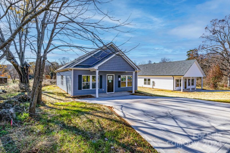 Property image 3 at 1711 Pope Avenue, Gastonia, NC 28052