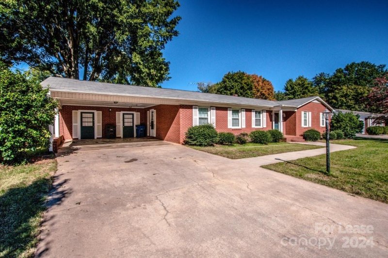 Property image 5 at 817 Woods Drive, Statesville, NC 28677