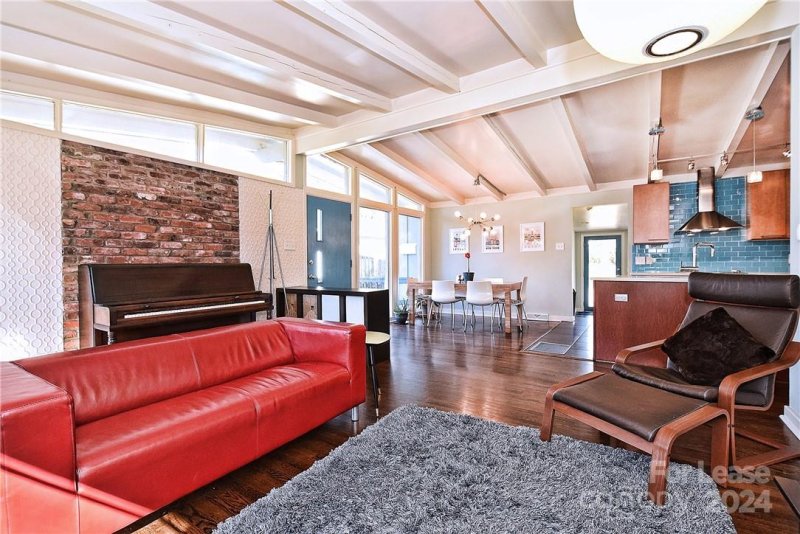 Property image 3 at 3111 Spring Valley Road, Charlotte, NC 28210