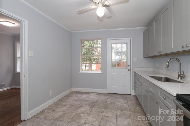 Property image 5 at 4658 Murrayhill Road, Charlotte, NC 28209