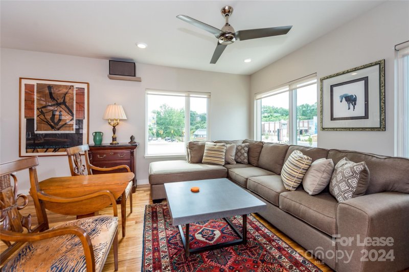 Property image 2 at 231 Short Coxe Avenue, Asheville, NC 28801