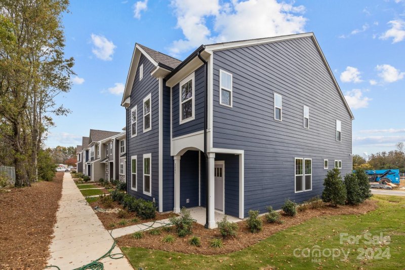 Property image 3 at 2005 Near Point Road, Charlotte, NC 28208