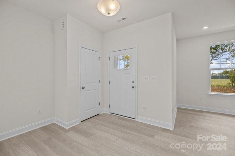 Property image 4 at 2005 Near Point Road, Charlotte, NC 28208